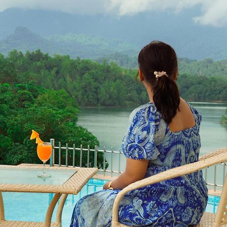 Hotel Serene Aqua Hills Kozhikode Mennanyam Zewnętrze zdjęcie