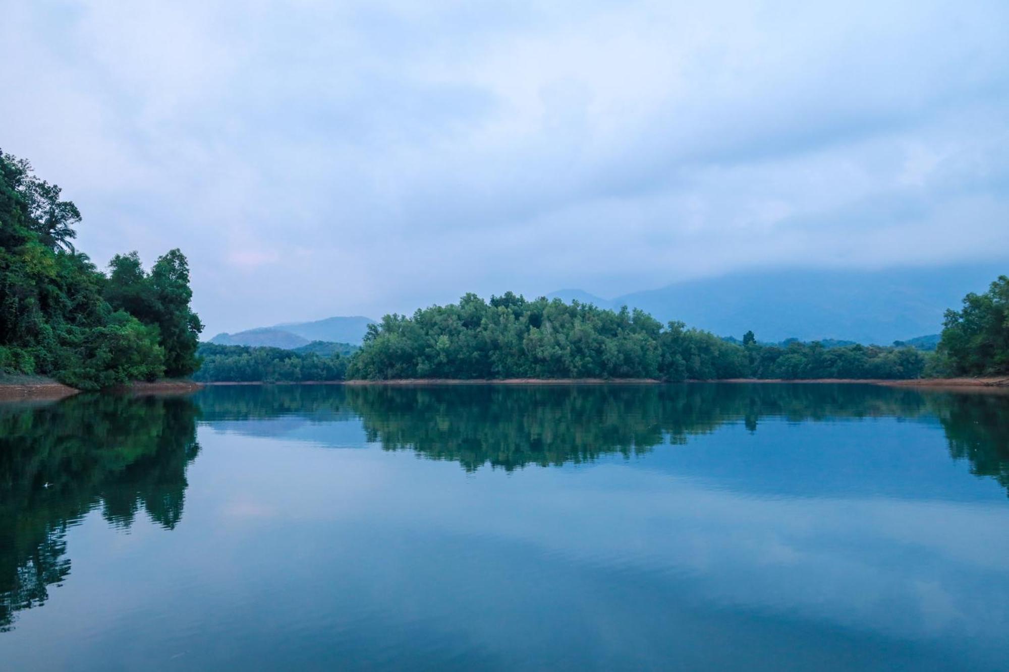 Hotel Serene Aqua Hills Kozhikode Mennanyam Zewnętrze zdjęcie