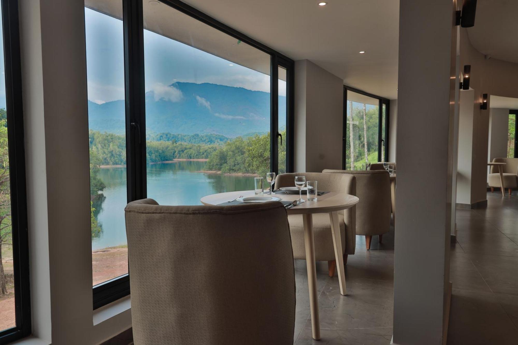 Hotel Serene Aqua Hills Kozhikode Mennanyam Zewnętrze zdjęcie