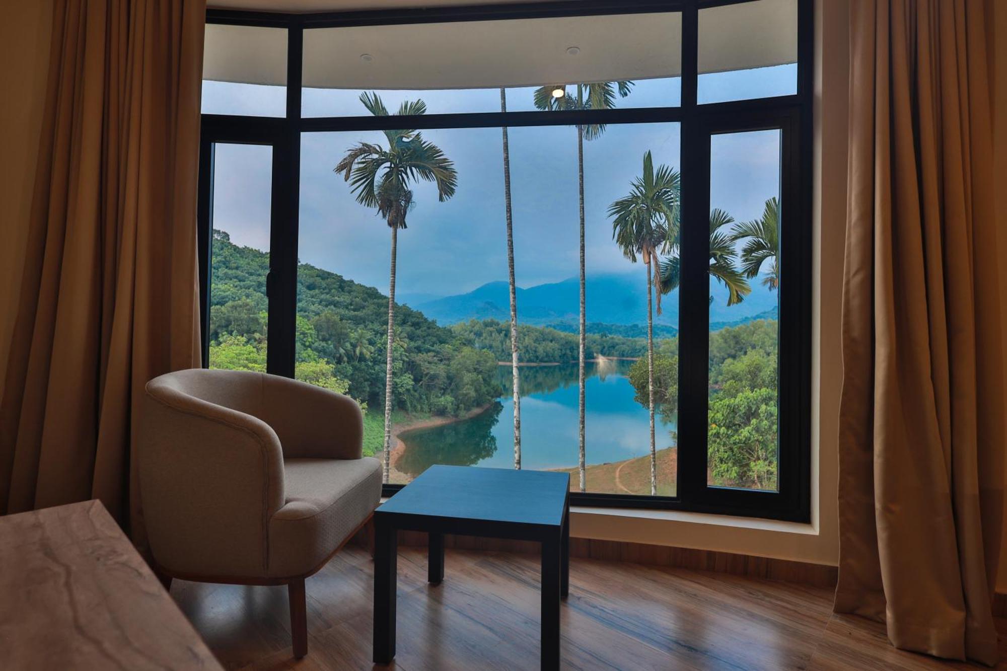 Hotel Serene Aqua Hills Kozhikode Mennanyam Zewnętrze zdjęcie